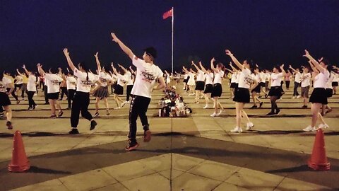 舞蹈《最炫广场舞》来来来 一起跳跳 全民广场舞不分男女老少【順能炫舞團】