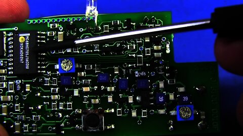 EEVblog #368 - EPIRB Teardown