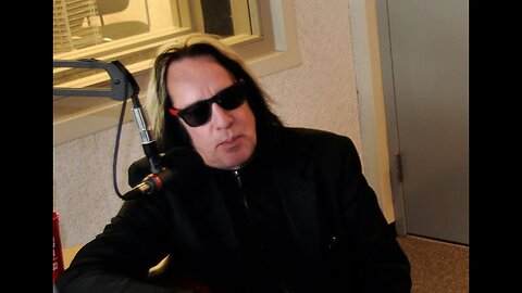 December 19, 2015 - Todd Rundgren Discusses Nazz & His Early Days in Radio Interview