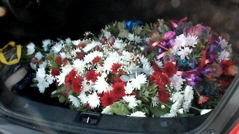 SOUTH AFRICA - Cape Town - Funerals - the role of the Funeral Director (Video) (3EM)
