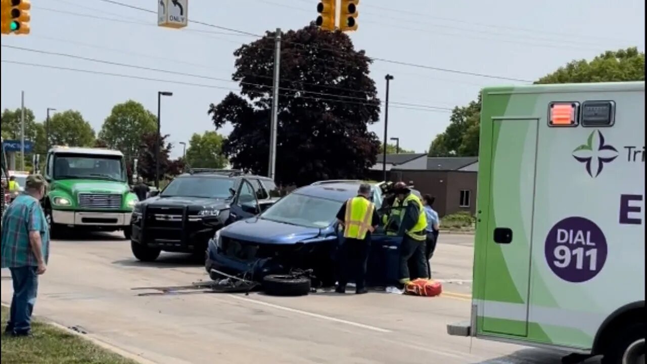 Today Wicked Car Accident.. Right In Front Of My Eyes 👀 