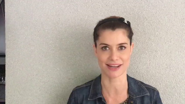 Atriz Alinne Moraes convoca para ato contra Temer