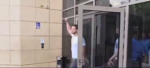 Andrew and Tristan Tate Released from Romanian Jail