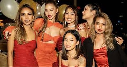 Thailand, three beautiful Thai girls show themselves off.
