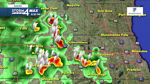 Chance for showers and thunderstorms tonight