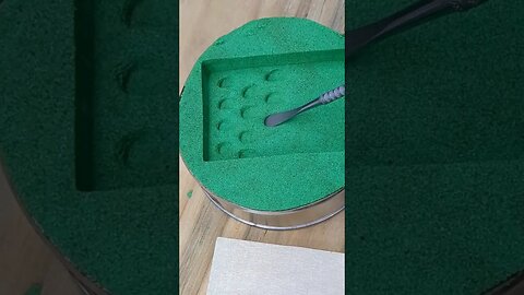 Molding with Kinetic Sand #kineticsand #satisfying #satisfaction