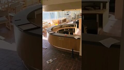 check out these glass rooms in an abandoned Chicago hospital