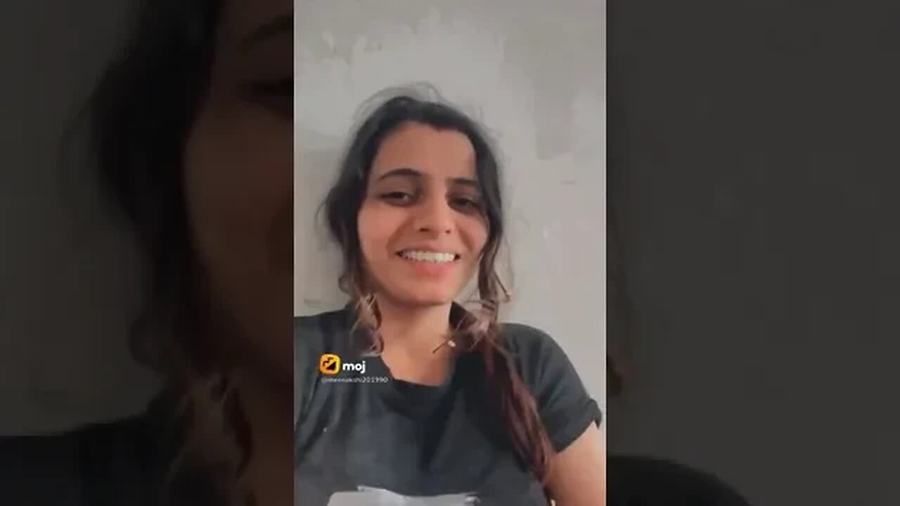 ye batao tum pagal kaise hue #meenurajasthanki #trendingshorts #bollywoodsongs #comedyvideo