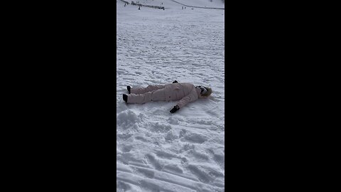 My Filipina wife’s first time on the snow