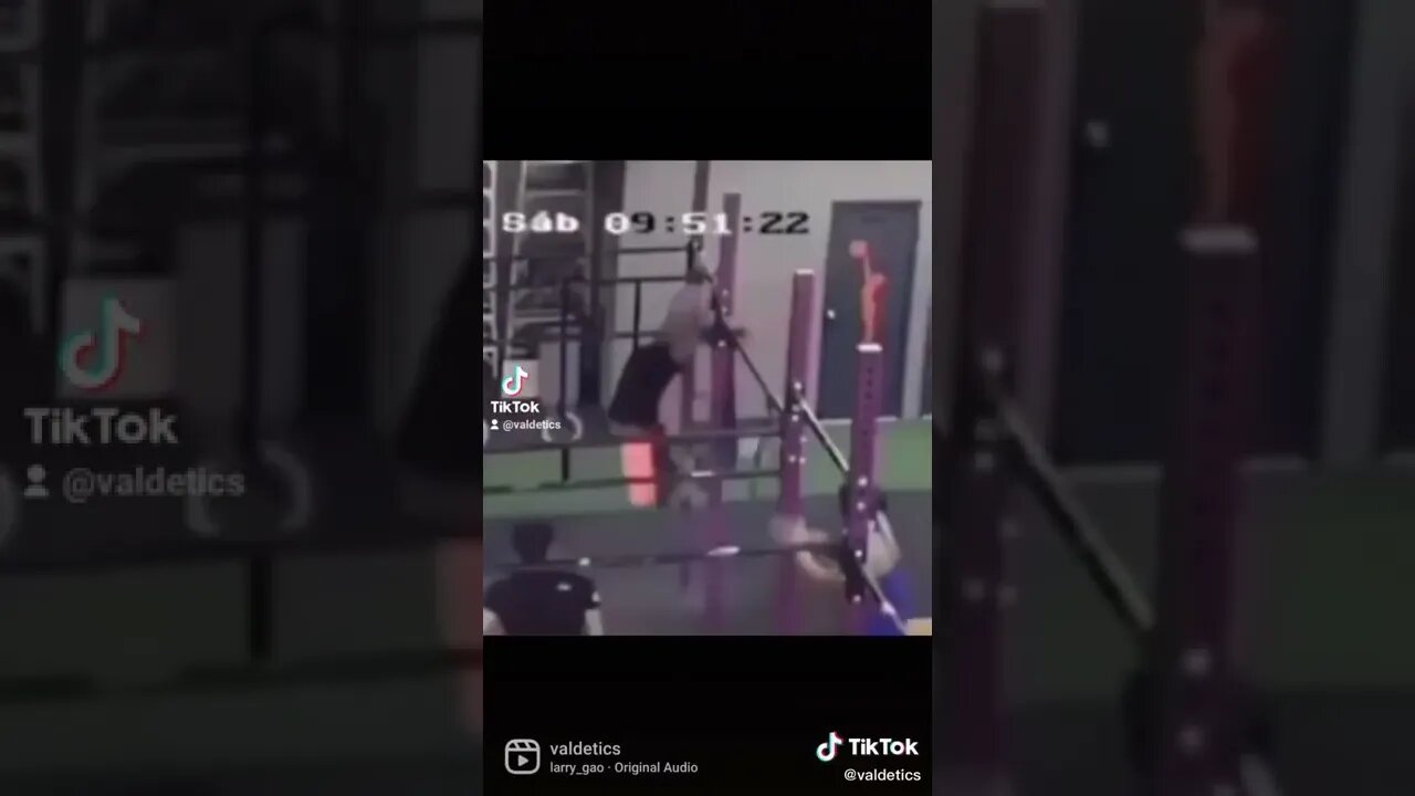 POV: My first time in a crossfit gym #gymmemes #crossfit #viral #foryou