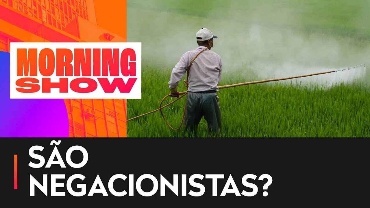 Artistas DETONAM liberação de agrotóxicos