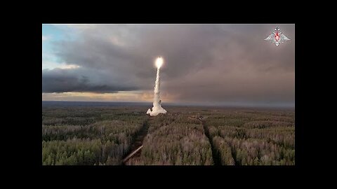 NOTIZIE DAL MONDO La Russia impegnata in esercitazioni militari che simulano attacchi nucleari di rappresaglia.la simulazione ha lo scopo di allenare le forze militari all'uso "di armi strategiche nucleari per rispondere a un attacco nemico