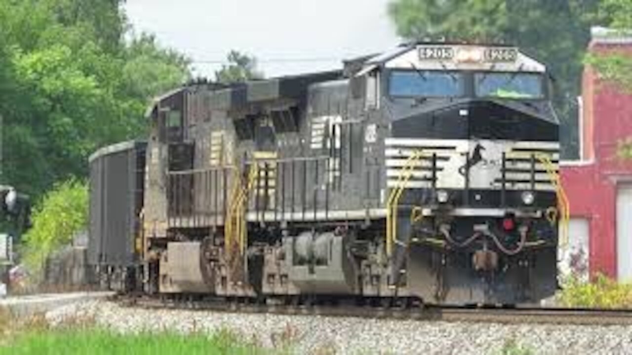 Norfolk Southern Manifest Mixed Freight Train from Fostoria, Ohio September 1, 2020