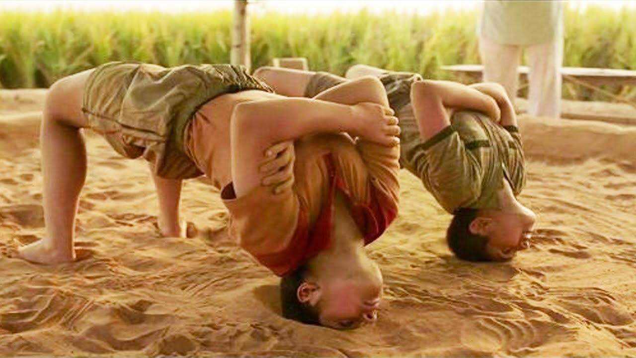 Failed Wrestler Forces Daughters to Wrestle:A Shocking Family Journey