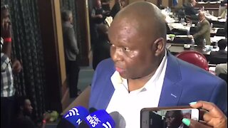 Move to have Trollip ousted fails (ZsY)