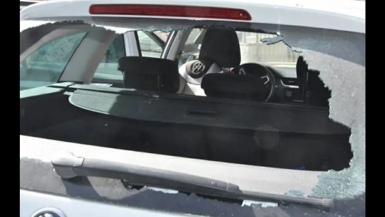 MUSLIMS Rescue Jewish Stoning Victim! - THE CORRECT VIEWS 09/02/2021