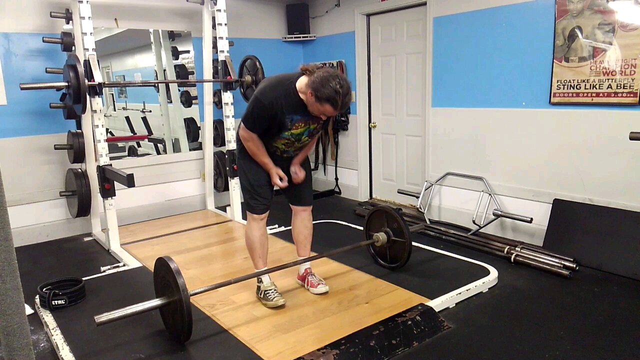 Underhand Deadlift 500lb