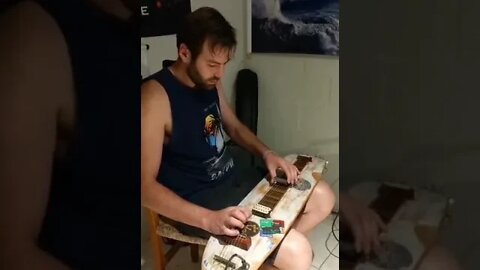 Bateria no Teclado e Guitarra havaina