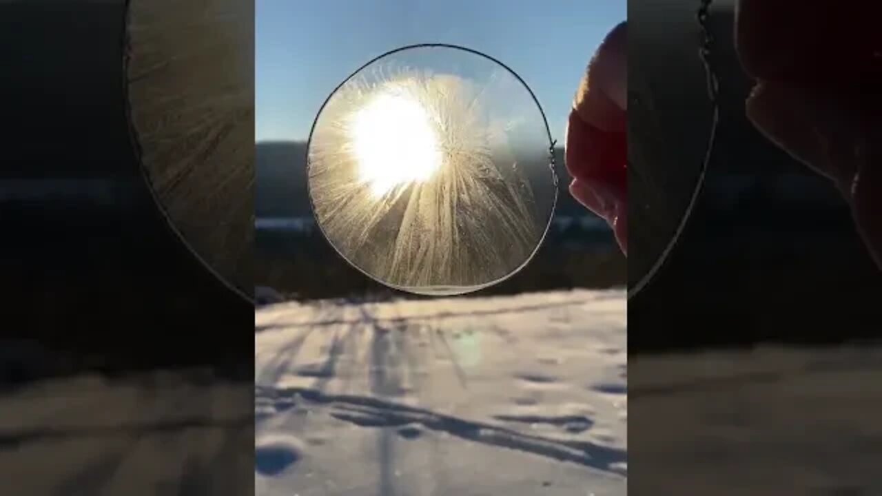 #relaxing #frozen #loop #satisfying #bubble #oddlysatisfying #satisfy #pretty #icebubble #shorts