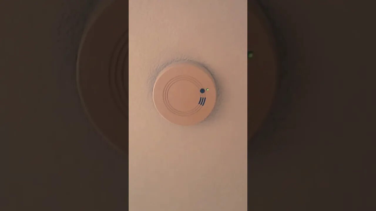 Does your smoke detector have a blinking red light indicator? #fire