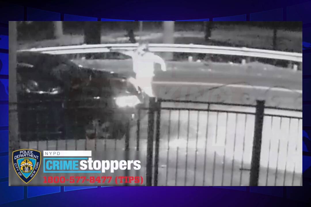 NYPD looking for suspect who gunned down a 39-year-old woman outside her Queens home Friday;