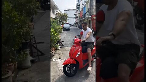 Hero on a scooter😎