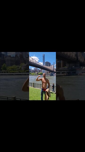 Undressing in New York City 😳