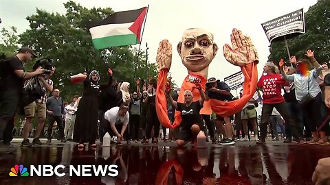Protesters pour 'blood' near White House ahead of Biden's meeting with Netanyahu|News Empire ✅
