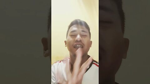 wajahnya jangan dekat dekat