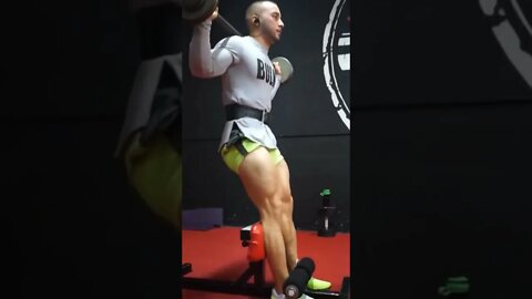 One of the beautiful and difficult exercises for developing leg and thigh muscles #shorts #muscle