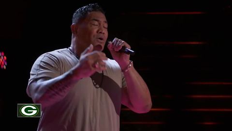 Former Packers lineman auditions for The Voice