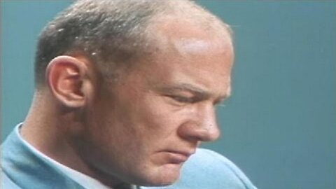 Astronaut Buzz Aldrin - "Feel very much on stage"