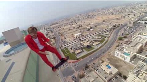 Soffri di vertigini? Acrobazie ad alta quota a Dubai