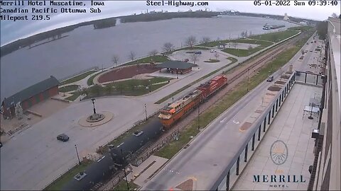 NS 8105 on SB CP 260 Manifest at Muscatine and Washington, IA on May 1, 2022 #SteelHighway