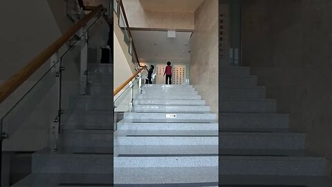 2층 (근대생활관,독립영웅관,기획전시실) 올라가는 계단