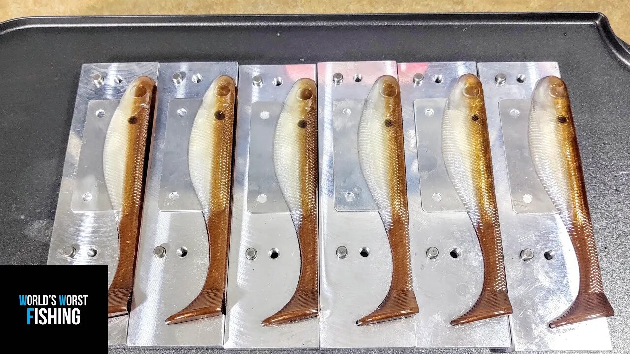 Hand Pouring Swimbaits on a HEAT SOURCE; Best Method For Hand Pouring Aluminum Bait Molds