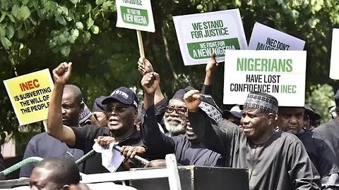 Tension In Abuja As Atiku, Tambuwal Lead PDP Protest Against 2023 Election Results