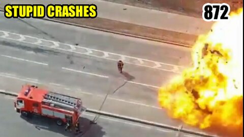 Stupid crashes 872 April 2024 car crash compilation