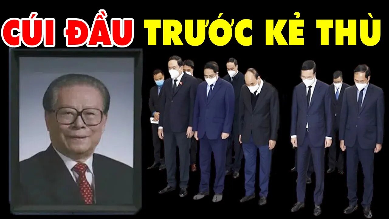 Nguyễn Xuân Phúc-CẦM ĐẦU-Dàn Cán Bộ Cấp Cao-CÚI ĐẦU-Trước Di Ảnh KẺ THÙ Của Việt Nam