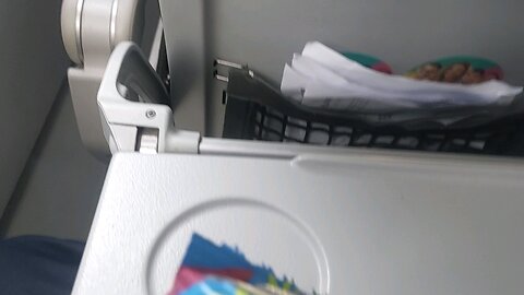 On board service LATAM 3525