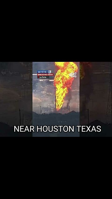 GAS PIPELINE EXPLODES, FLAMES 300 HIGH NEAR HOUSTON TX