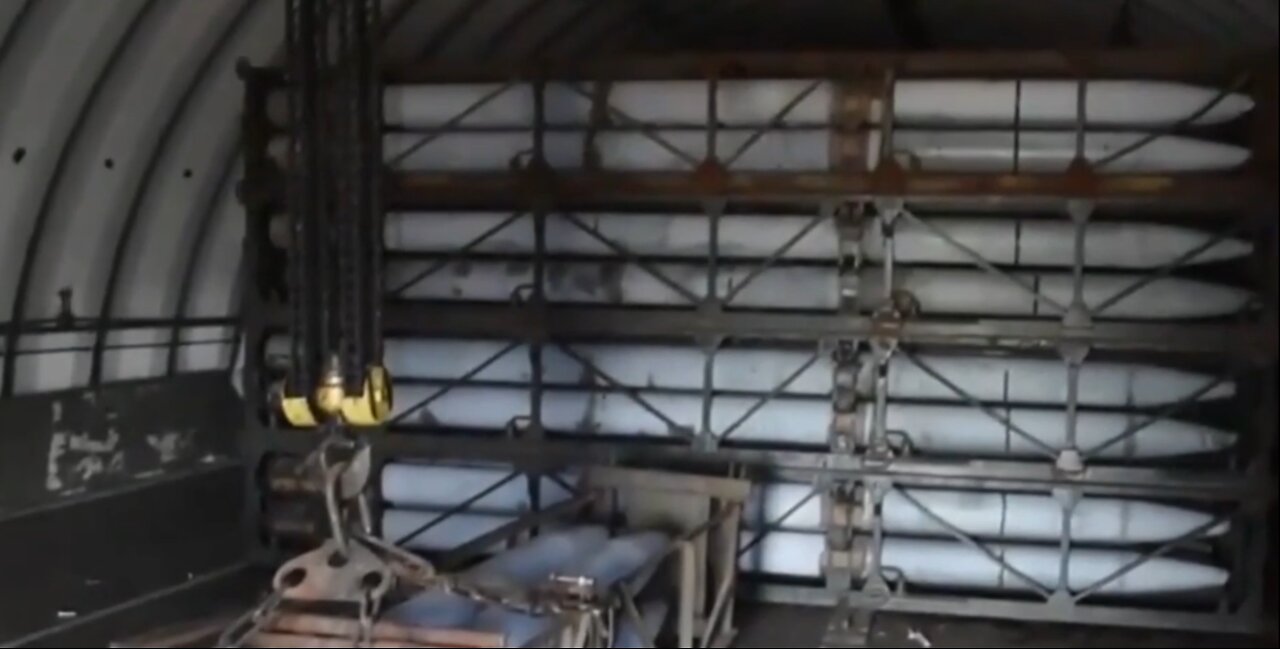 Russian troops take over 100 ha of armory of the Ukrainian Armed Forces