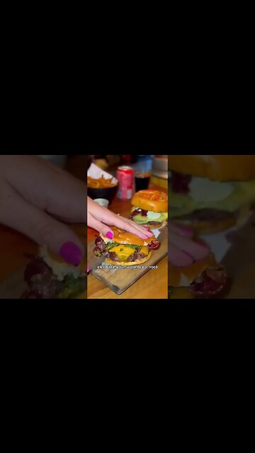 O hambúrguer mais gostoso que vc verá hoje! #shorts