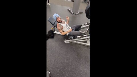 CHRIS SKY💥1000👀Pound🦵Leg🦵Press💥🔥😎