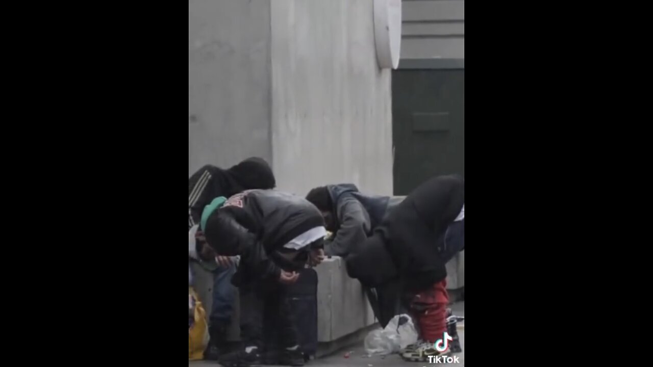HEAVY FENTANYL DRUG ABUSE💉🚷ON THE STREETS OF SAN FRANCISCO⛔️🆘💊🚯🚫🐚💫