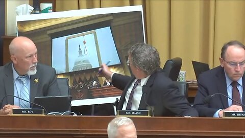 REP. MASSIE DESTROYS BIDEN’S CLAIM THAT GALLOWS WERE ERECTED ON JAN 6 TO HANG PENCE. NO ARRESTS.