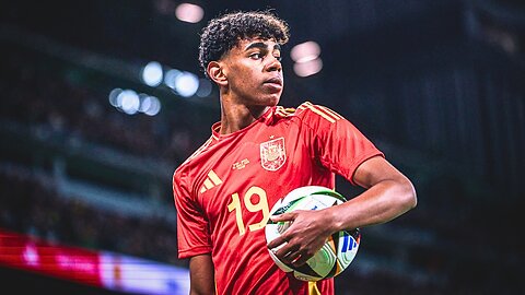 Lamine Yamal vs Brazil - The Day Santiago Bernabeu gave Standing Ovation to Lamine Yamal