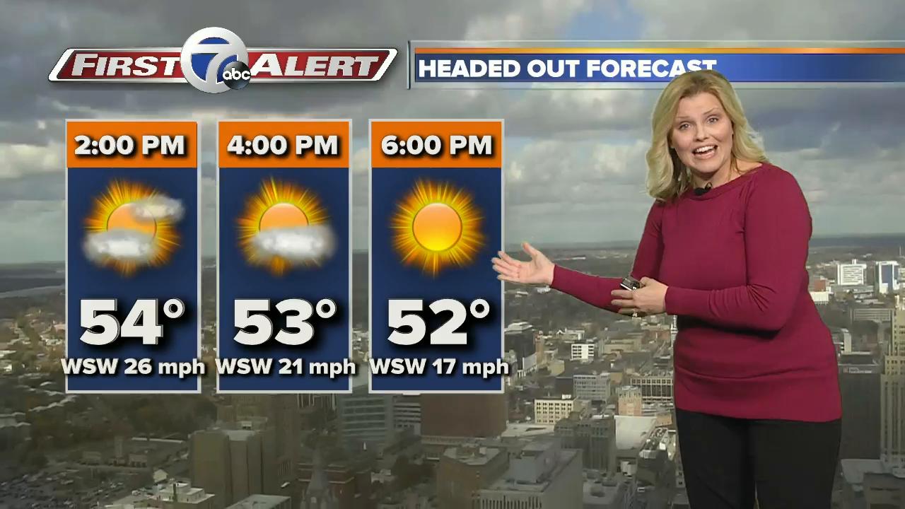 7 First Alert Forecast 1023 - Noon