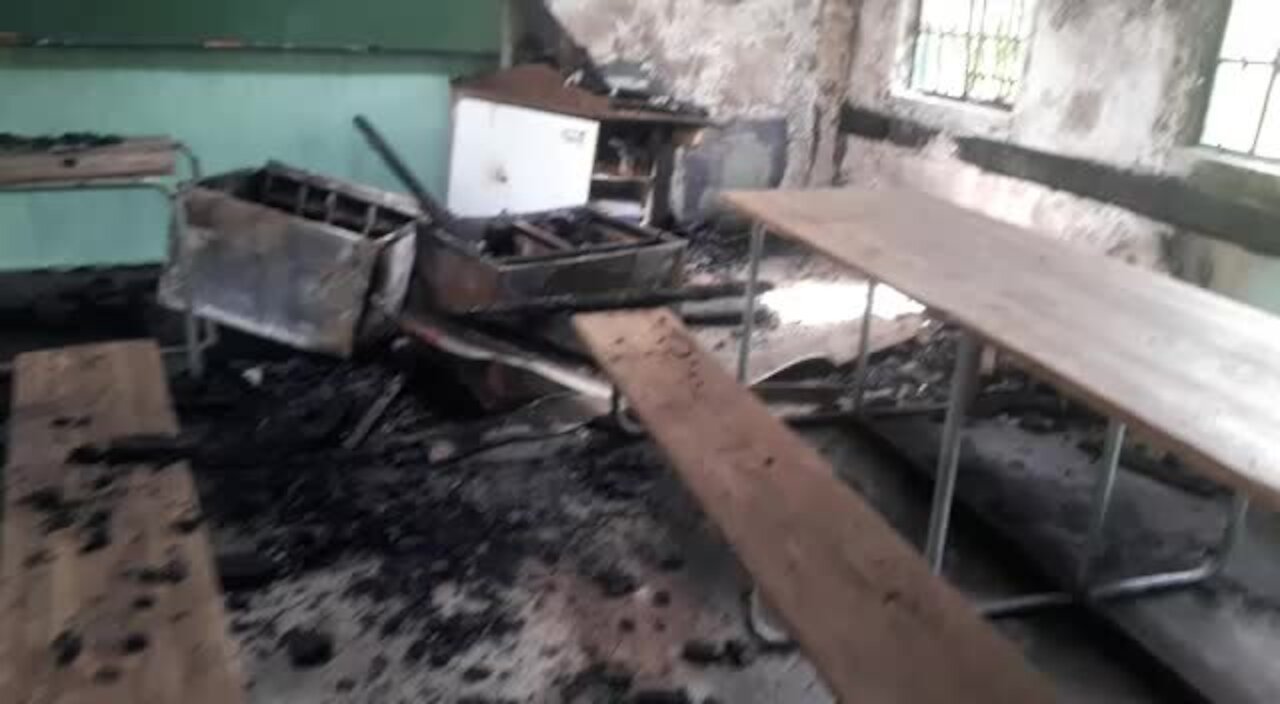 SOUTH AFRICA - Durban - School classrooms torched (Video) (dNY)