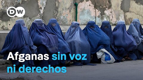 Talibanes cercenan aún más los derechos de las mujeres afganas
